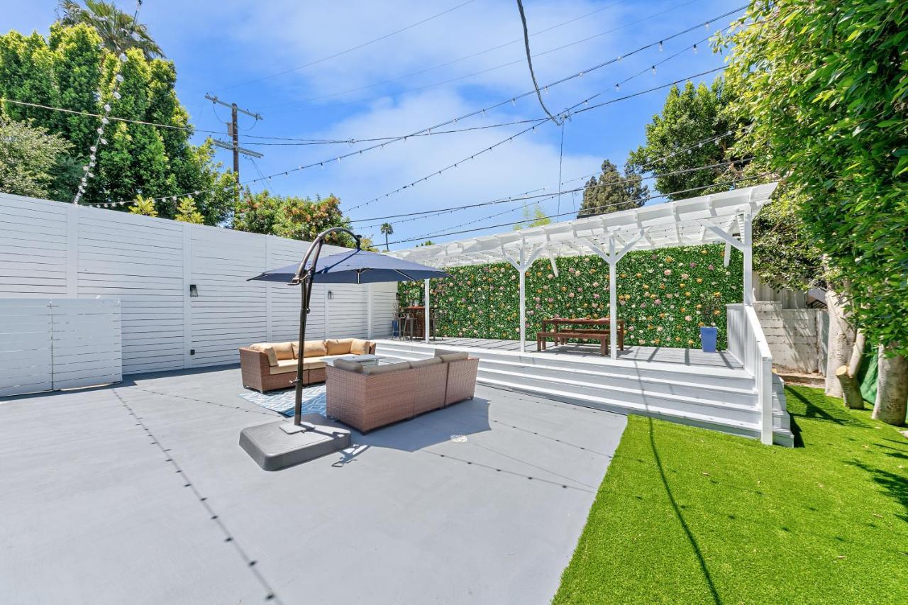Studio City Contemporary Villa With Pool Sleeps 10 洛杉矶 外观 照片