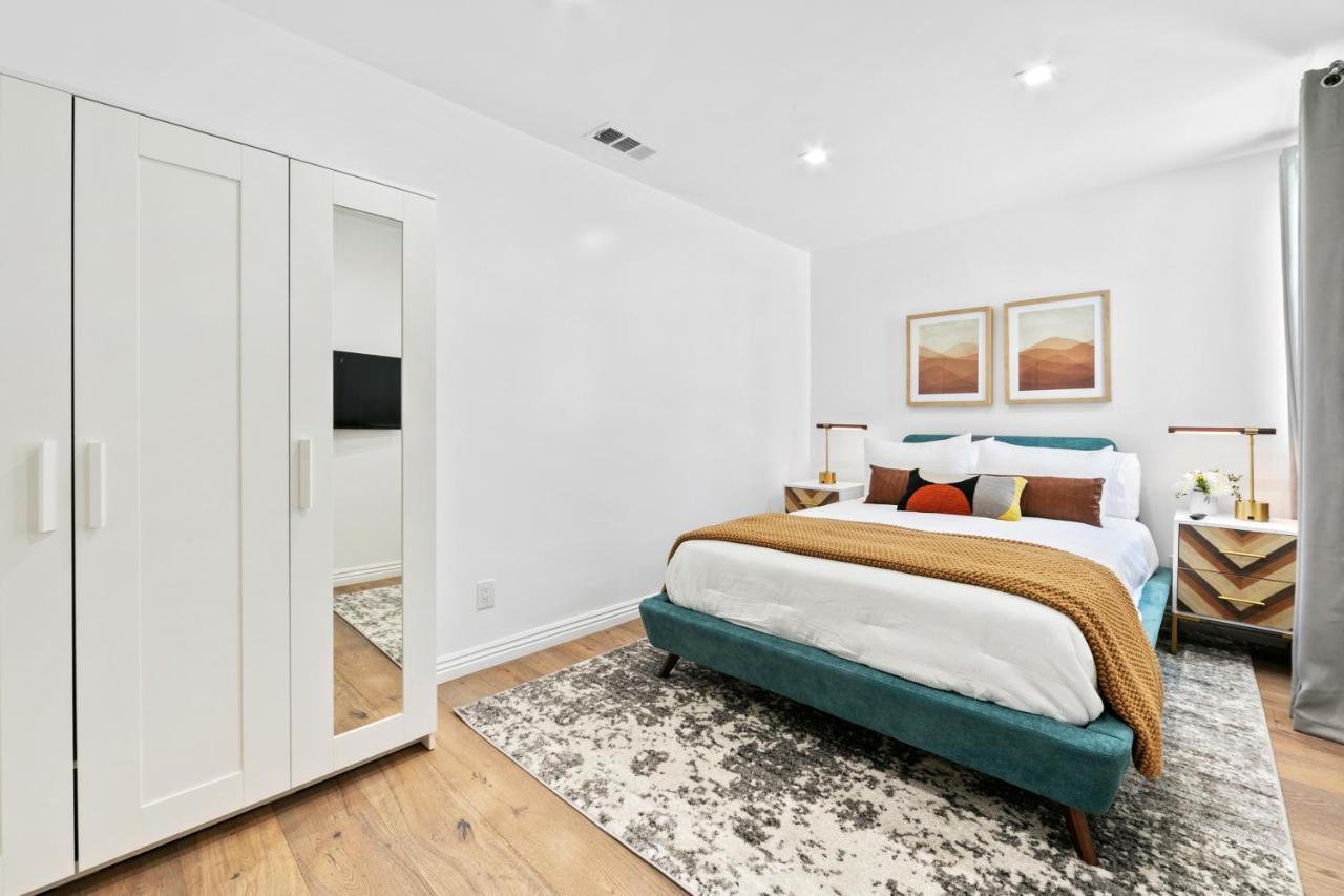 Studio City Contemporary Villa With Pool Sleeps 10 洛杉矶 外观 照片