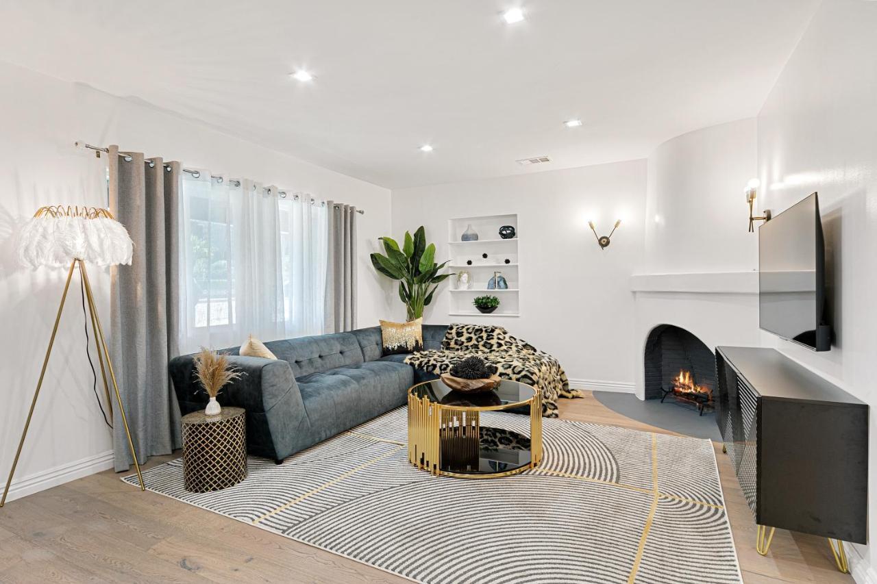 Studio City Contemporary Villa With Pool Sleeps 10 洛杉矶 外观 照片